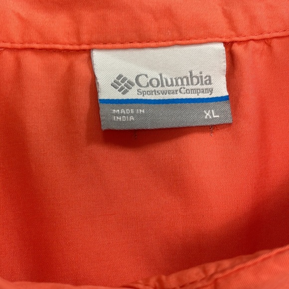 Columbia Women’s Top - Picture 7 of 12